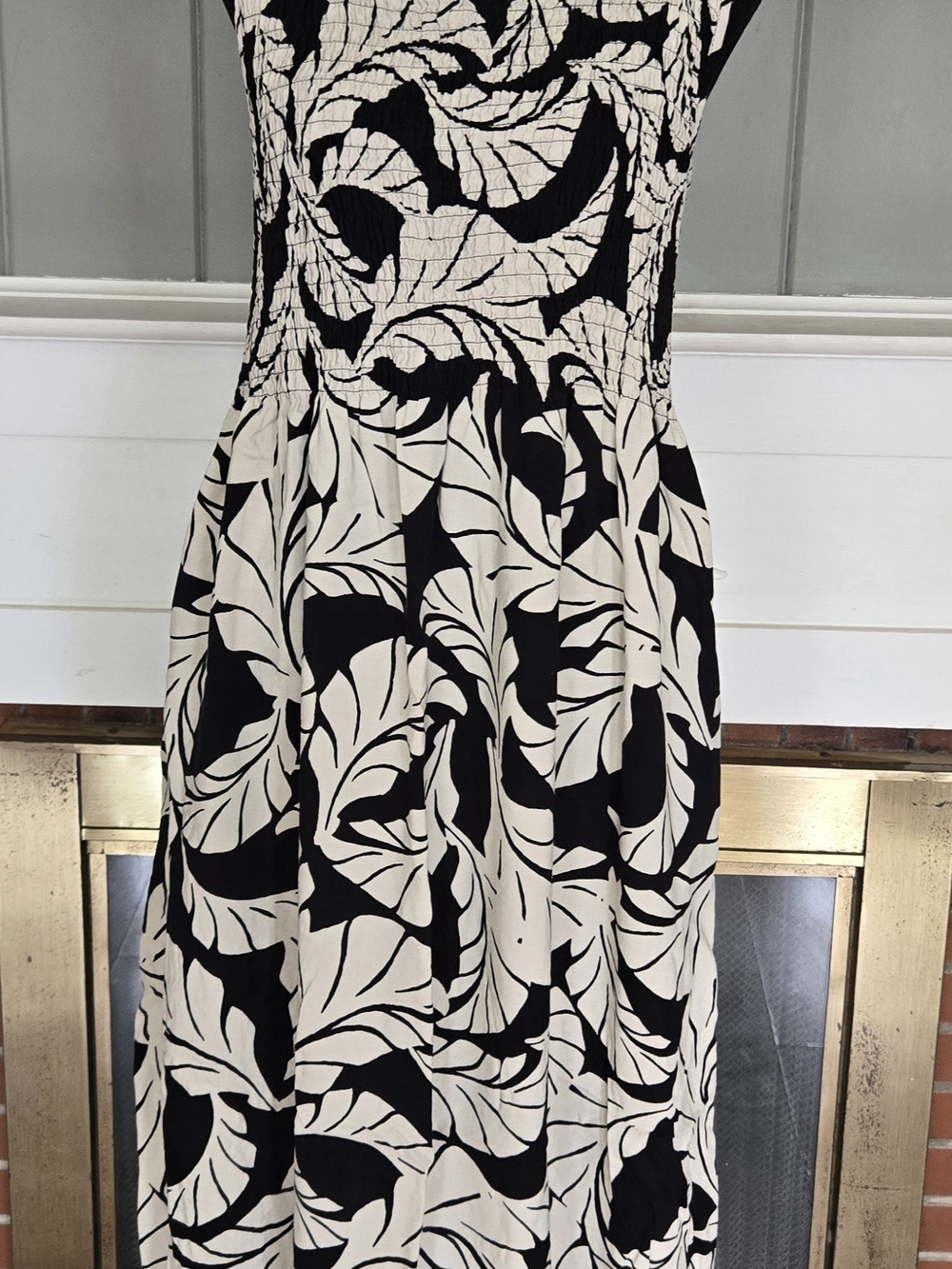 Black and Cream Leaf-Print Women's Dress